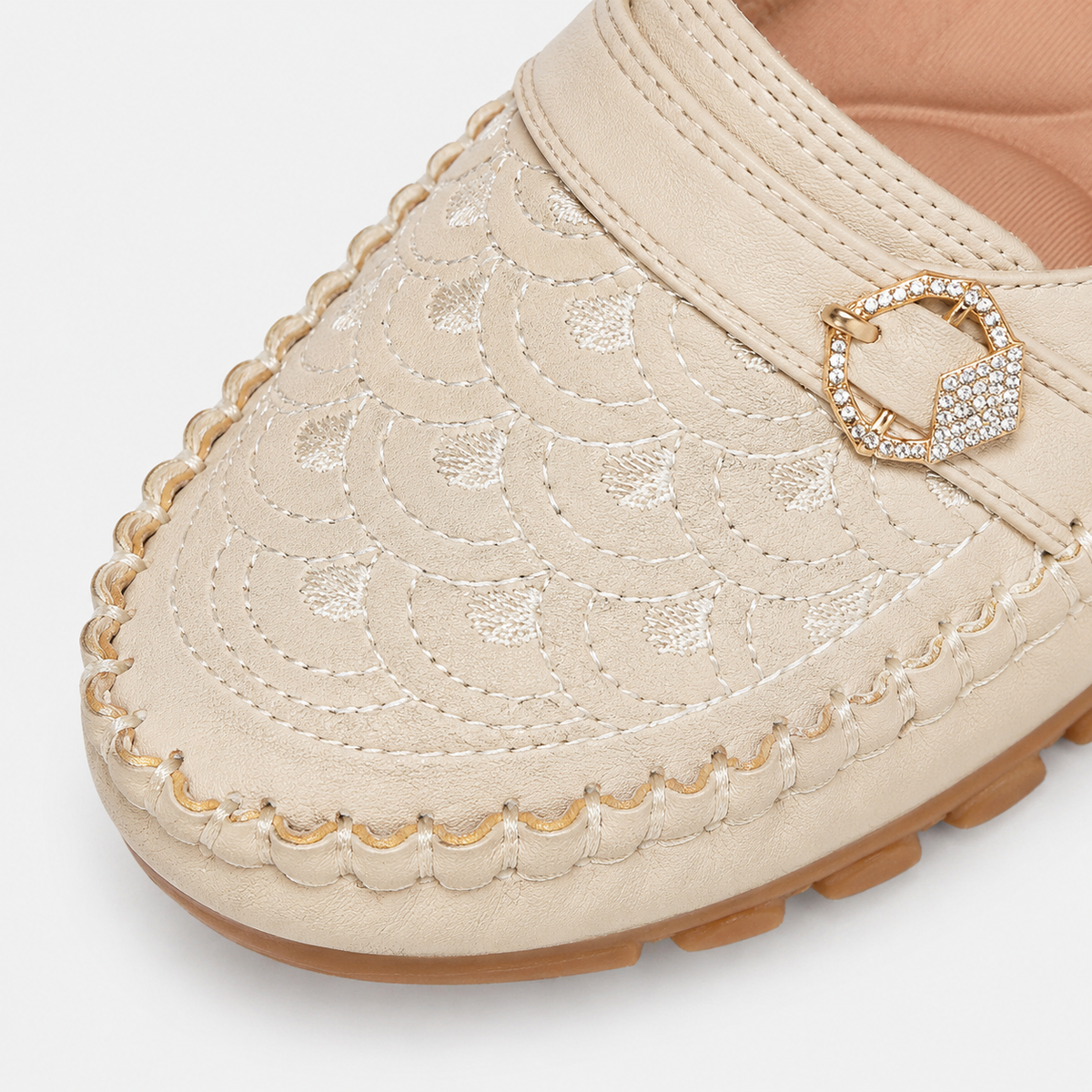 Women's Embroidered Slip-On Loafers – Beige Lightweight Wide Fit Breathable Flat Shoes