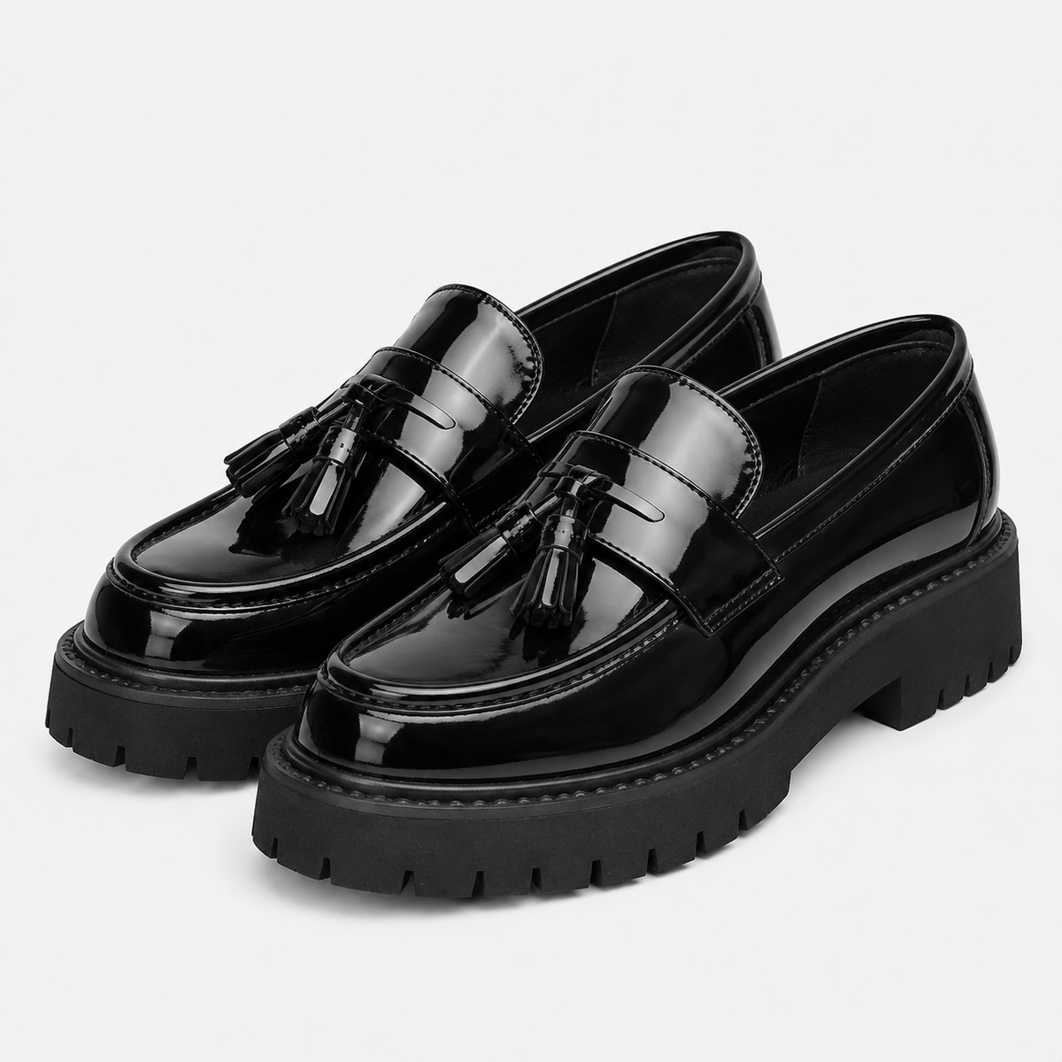 Mens Tassel Loafers – Black & White Leather British Style Slip-On Dress Shoes