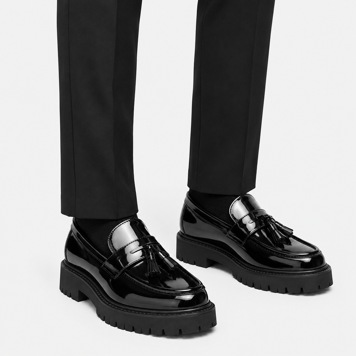 Mens Tassel Loafers – Black & White Leather British Style Slip-On Dress Shoes