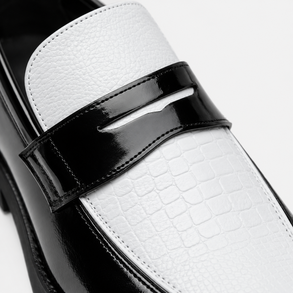 Mens Croc Pattern Penny Loafers – Black & White Mixed Leather Business Shoes