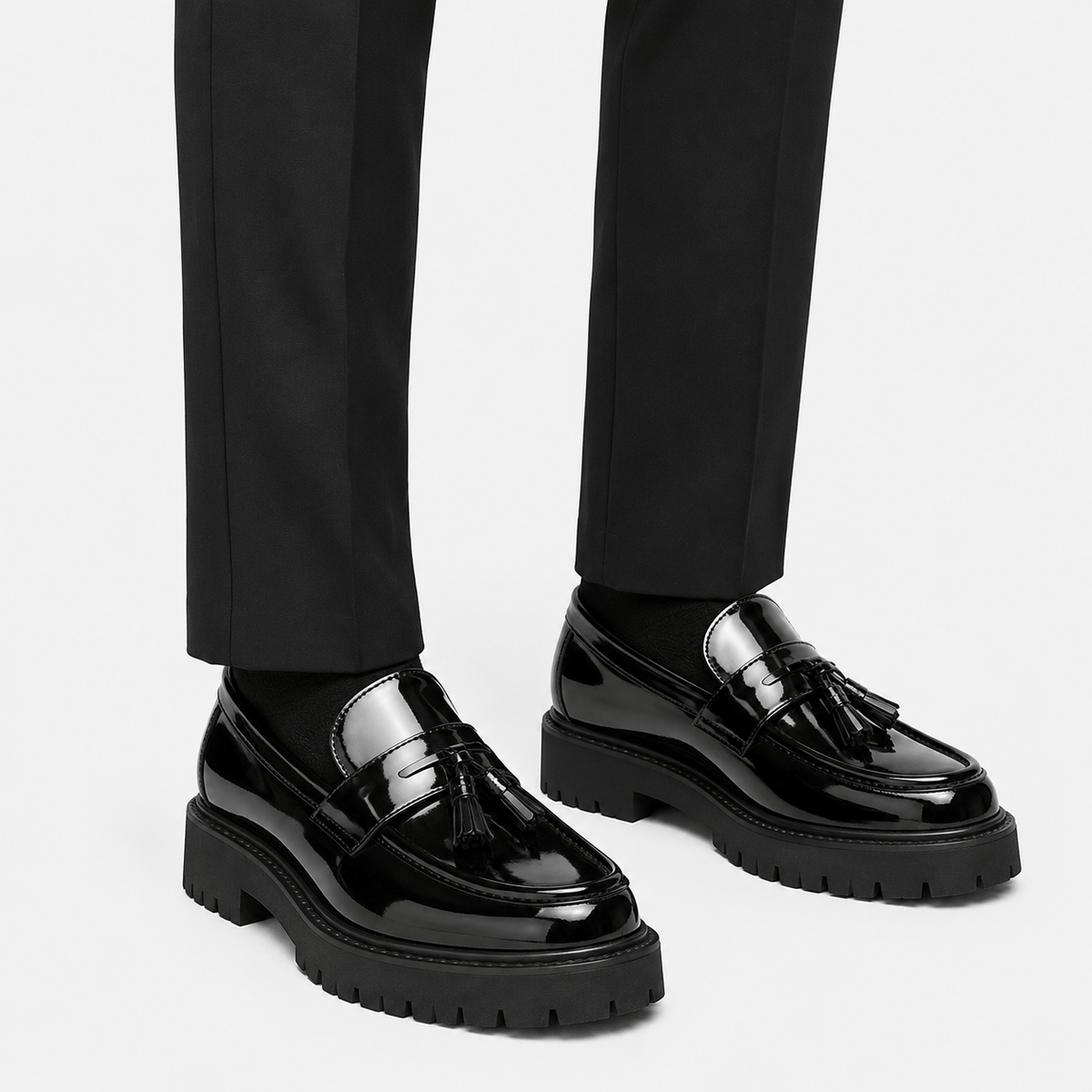 Ma boutique Mens Tassel Loafers – Black & White Leather British Style Slip-On Dress Shoes