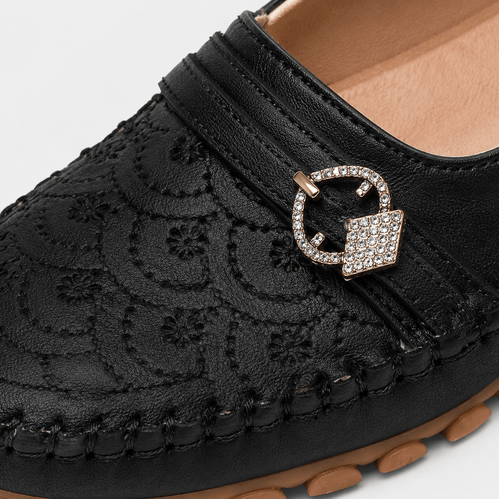 Ma boutique Women's Embroidered Slip-On Loafers – Black Lightweight Wide Fit Breathable Flat Shoes