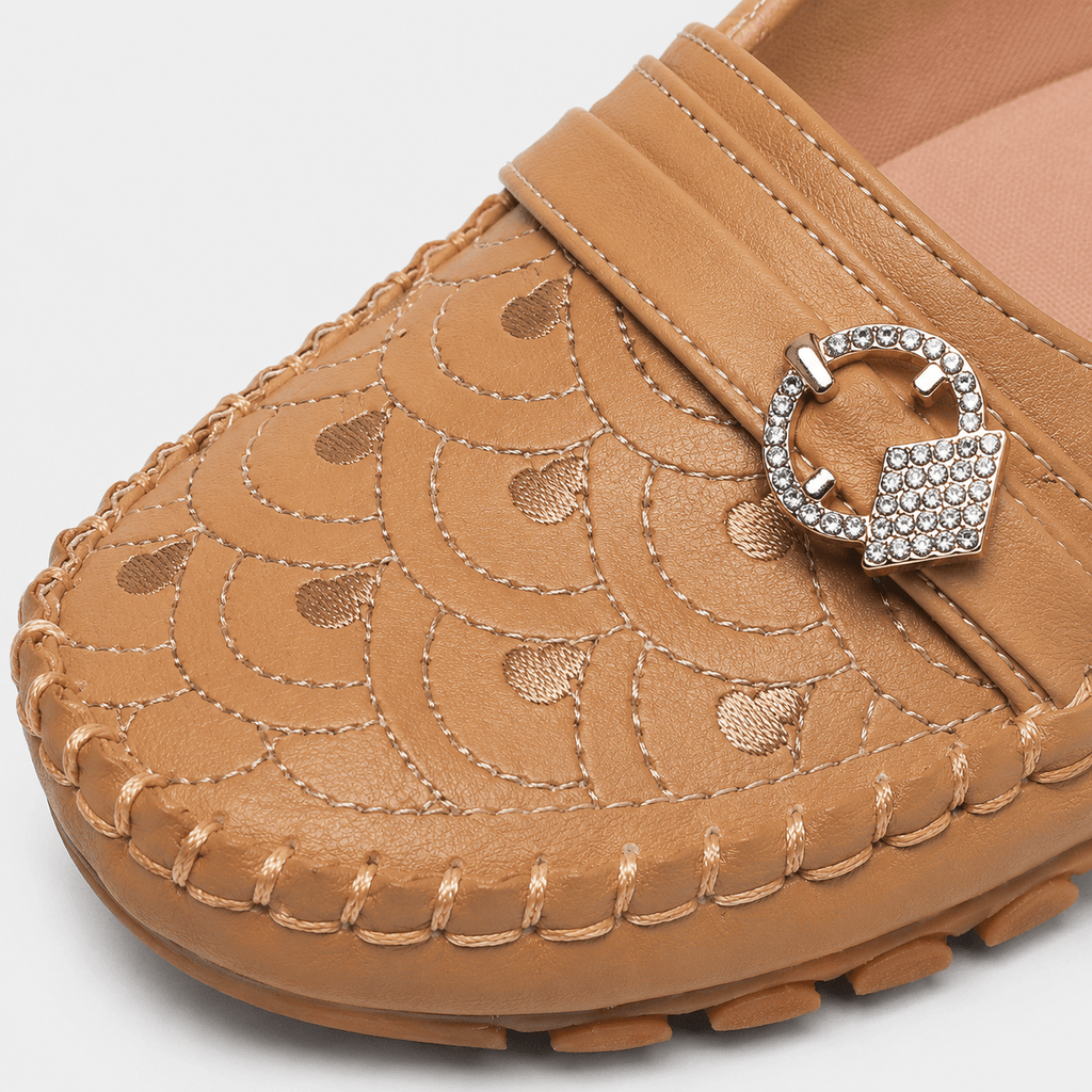 Ma boutique Women's Embroidered Slip-On Loafers – Brown Lightweight Wide Fit Breathable Flat Shoes
