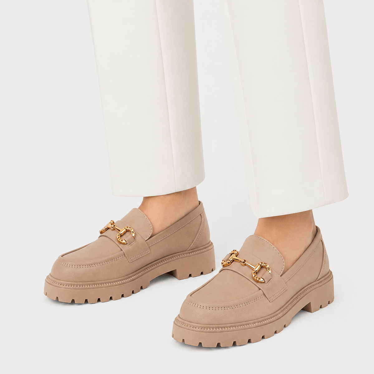 Ma boutique Women's Gold Buckle Loafers – Beige Retro British Style Round Toe Slip-On Shoes