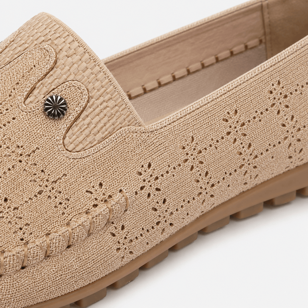 Ma boutique Women's Hollow Floral Loafers – Beige Lightweight Breathable Slip-On Flat Shoes