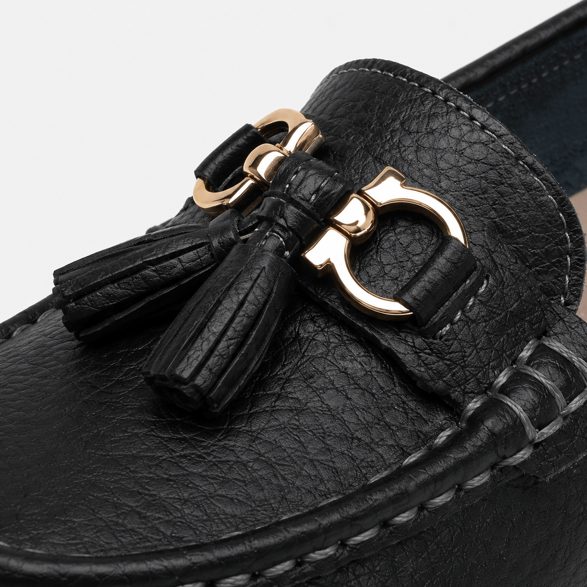 Ma boutique Women's Slip-On Loafers – Black Casual Flat Moccasin Shoes for Everyday Wear