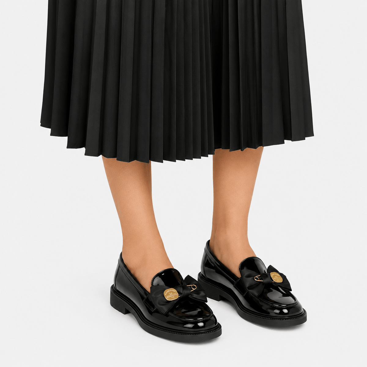 Ma boutique Womens Black Patent Leather Platform Loafers – Exquisite Bow Detail Casual Designer Shoes