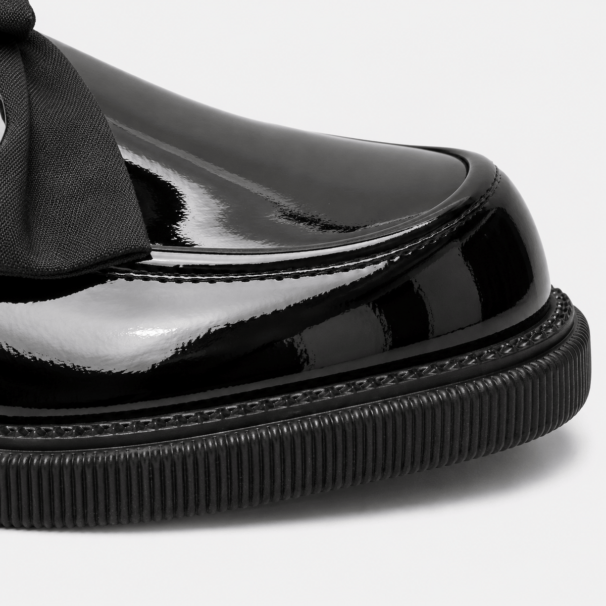 Ma boutique Womens Black Patent Leather Platform Loafers – Exquisite Bow Detail Casual Designer Shoes