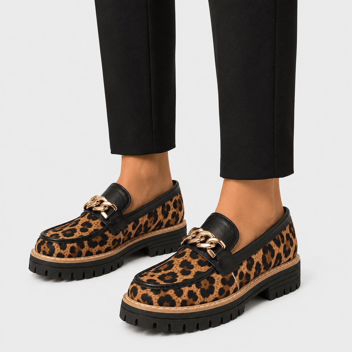 Ma boutique Womens Leopard Suede Chunky Loafers – Metal Decoration Round Toe Casual Flat Shoes